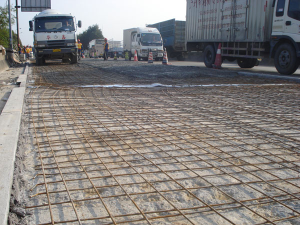 万搏网-万搏体育（中国）
南三公路道路维修工程