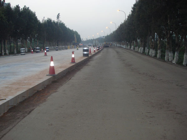万搏网-万搏体育（中国）
南三公路道路维修工程